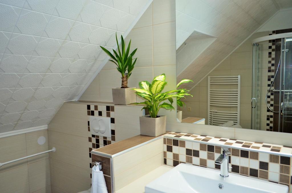 Fadora Apartman Tihany Rum bild