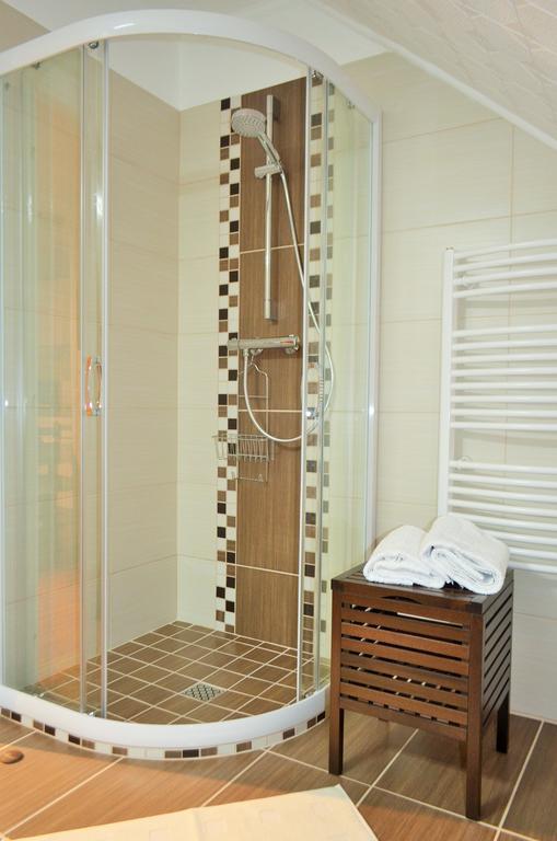Fadora Apartman Tihany Rum bild
